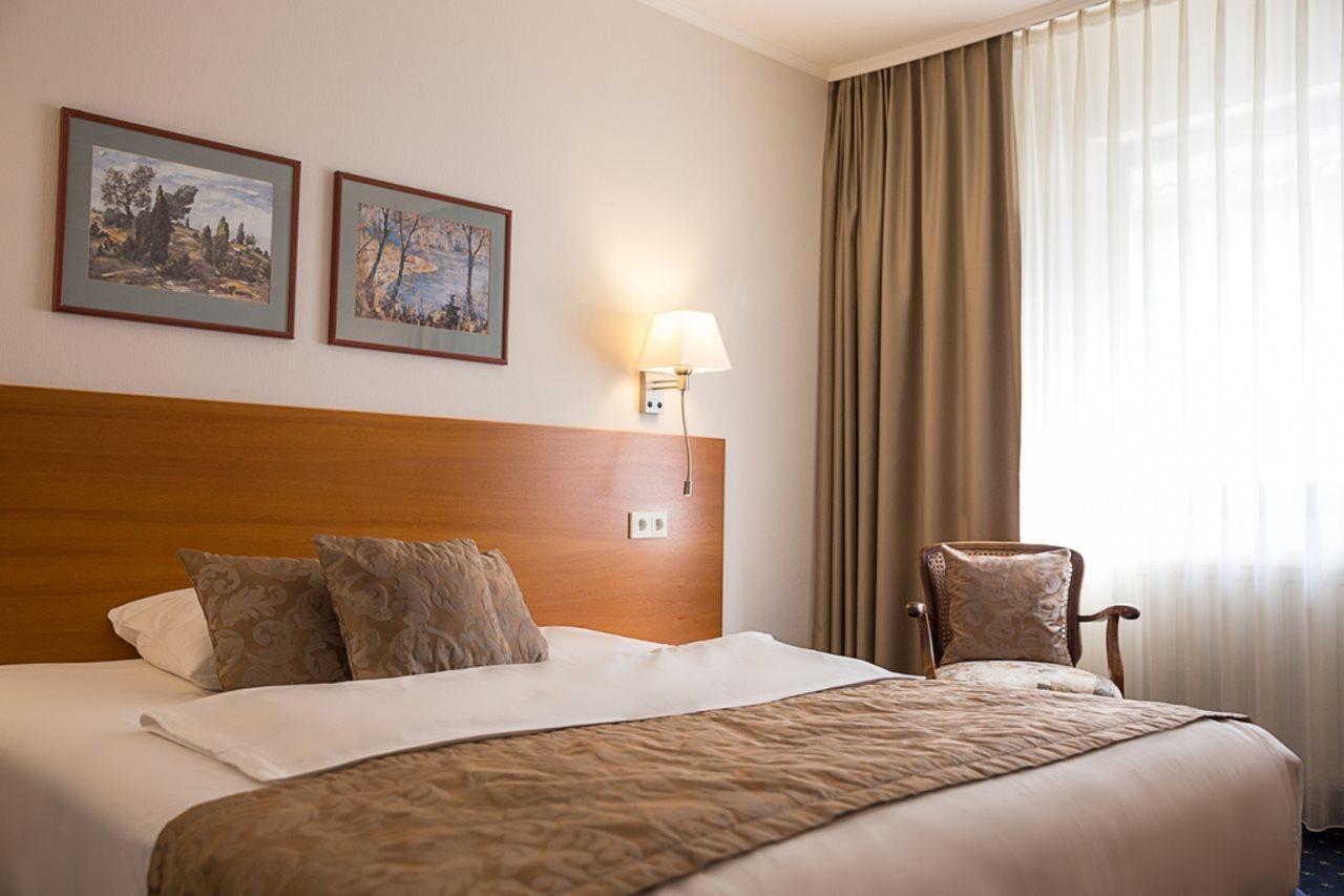 Hotel Brunnenhof Hanau Extérieur photo